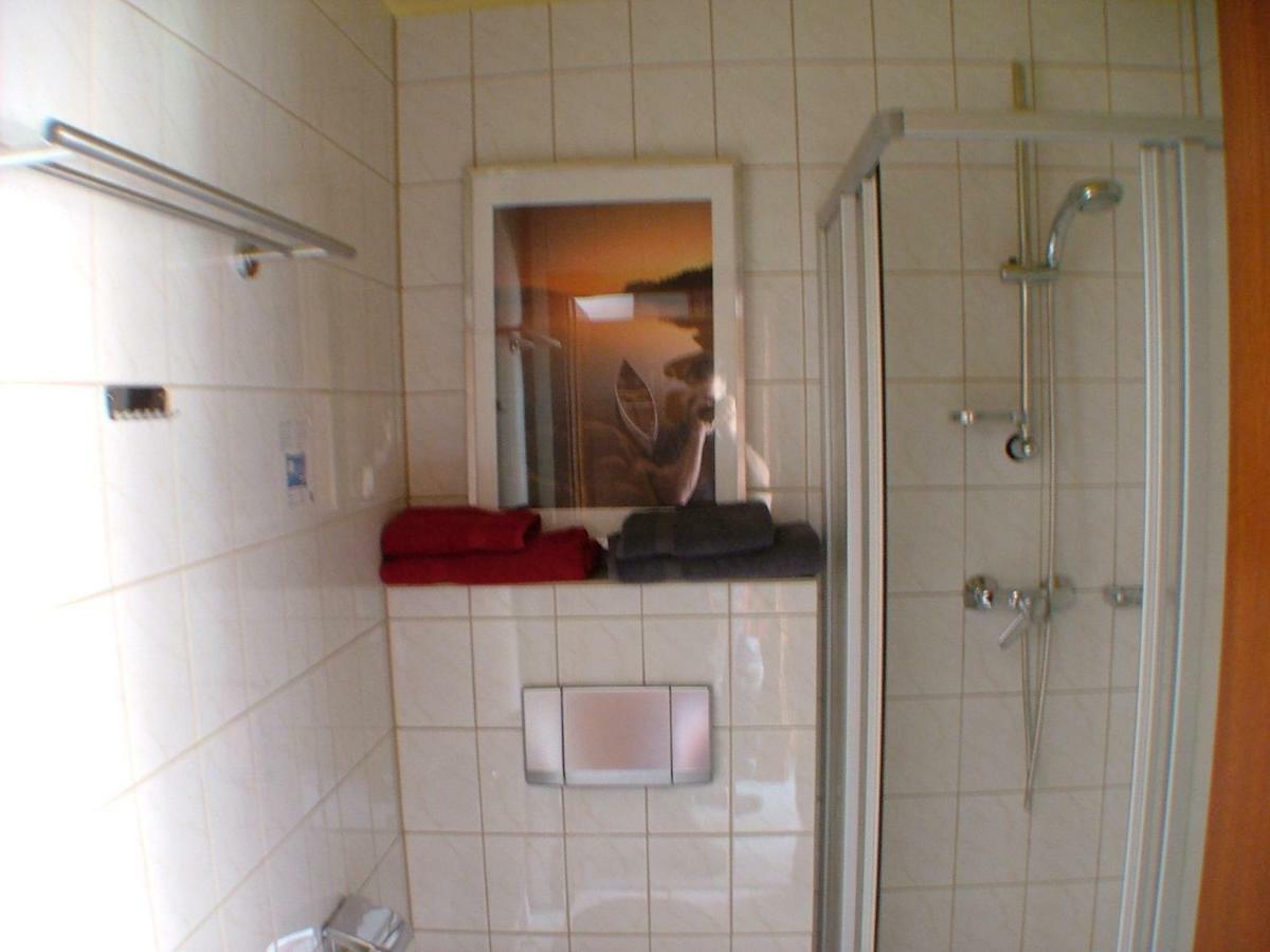 Hotel Garni Pension Zur Lutherstadt Lutherstadt Eisleben Extérieur photo