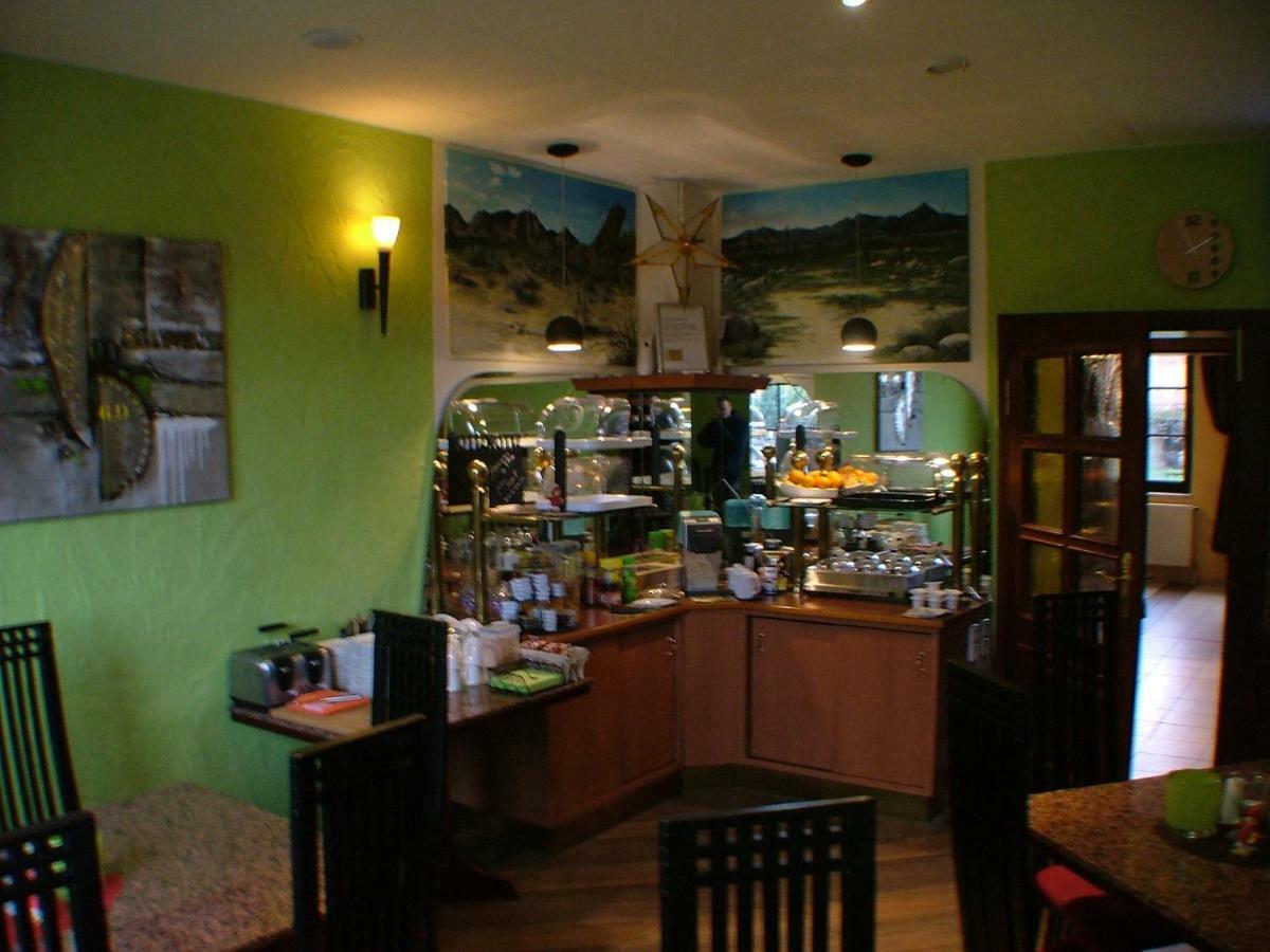Hotel Garni Pension Zur Lutherstadt Lutherstadt Eisleben Extérieur photo