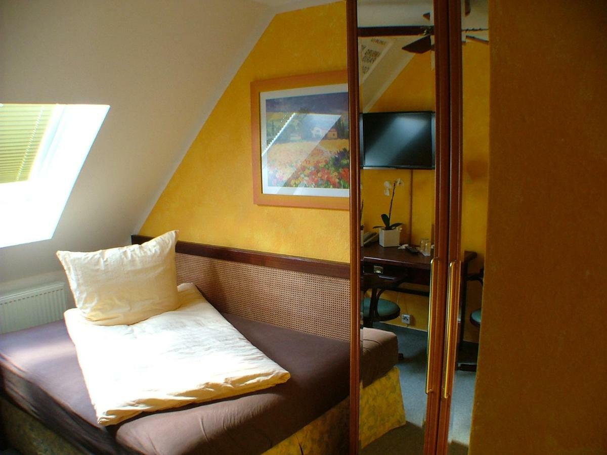 Hotel Garni Pension Zur Lutherstadt Lutherstadt Eisleben Extérieur photo
