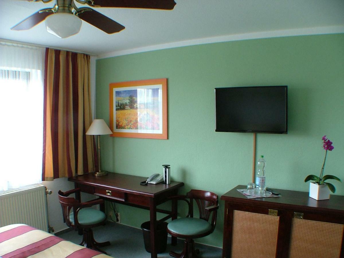 Hotel Garni Pension Zur Lutherstadt Lutherstadt Eisleben Extérieur photo