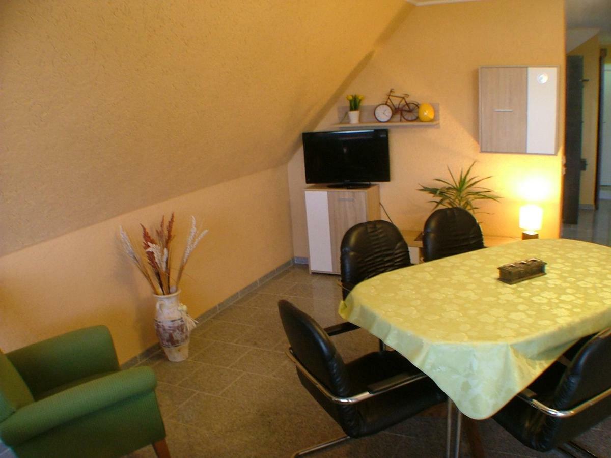 Hotel Garni Pension Zur Lutherstadt Lutherstadt Eisleben Extérieur photo