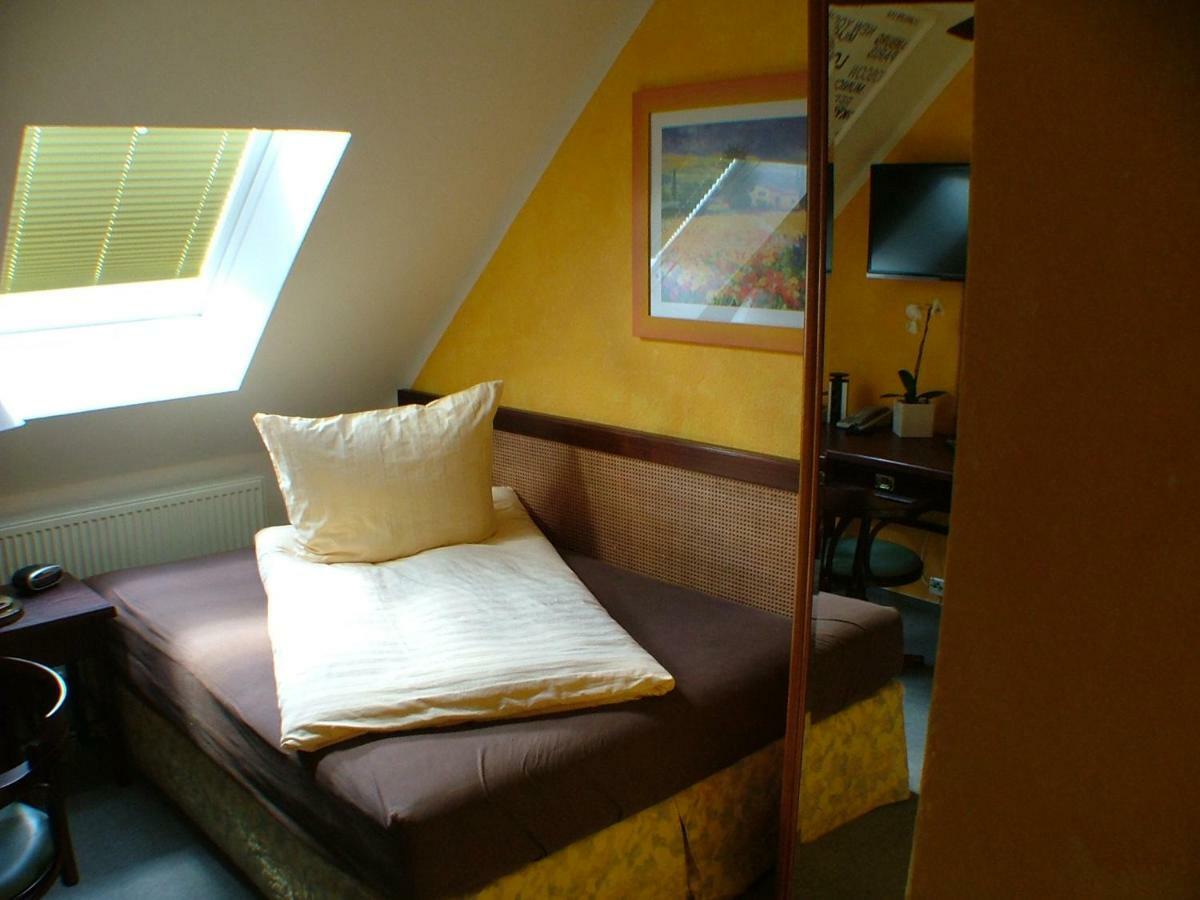 Hotel Garni Pension Zur Lutherstadt Lutherstadt Eisleben Extérieur photo
